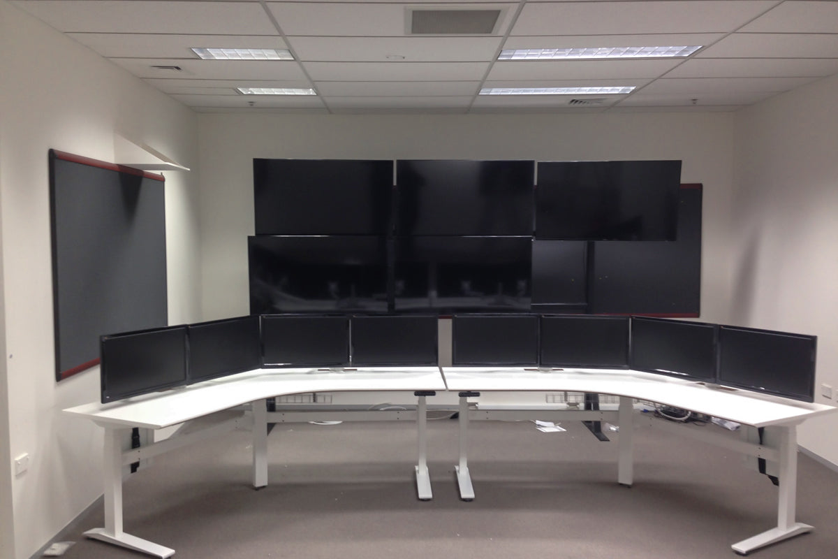 Ergonomic Console Desk Design Delta 2