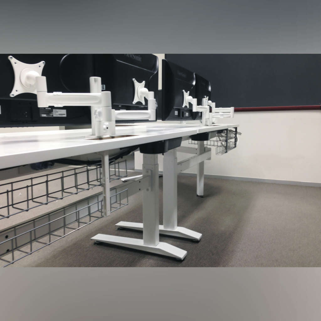 Ergonomic Console Desk Design Delta 3