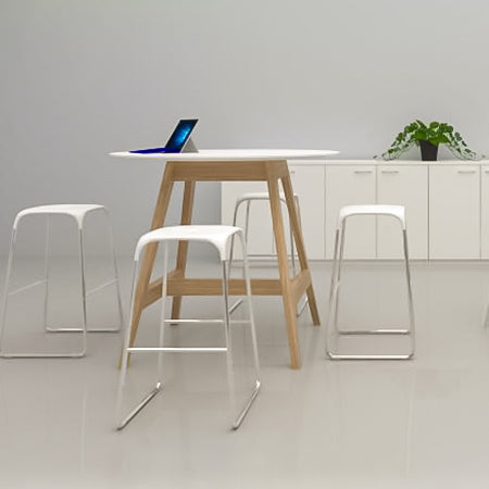 Stance Round Leaner Table