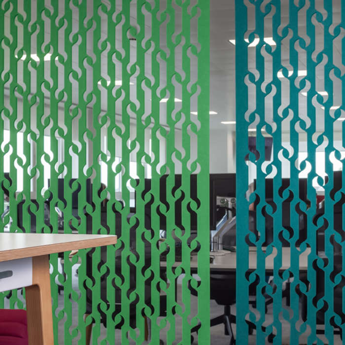 Cascade-Acoustic-Screens-static-design-in-office2