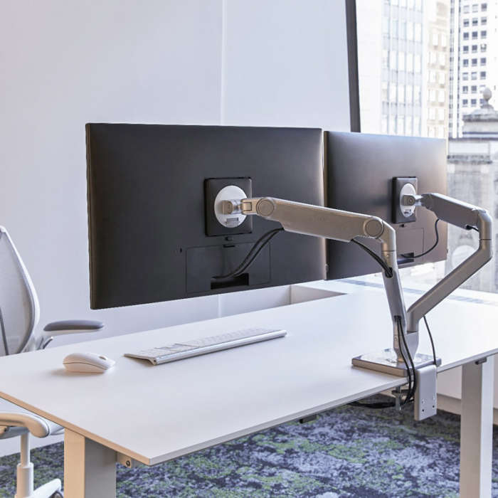 Humanscale-M2.1_dual-arm_office2